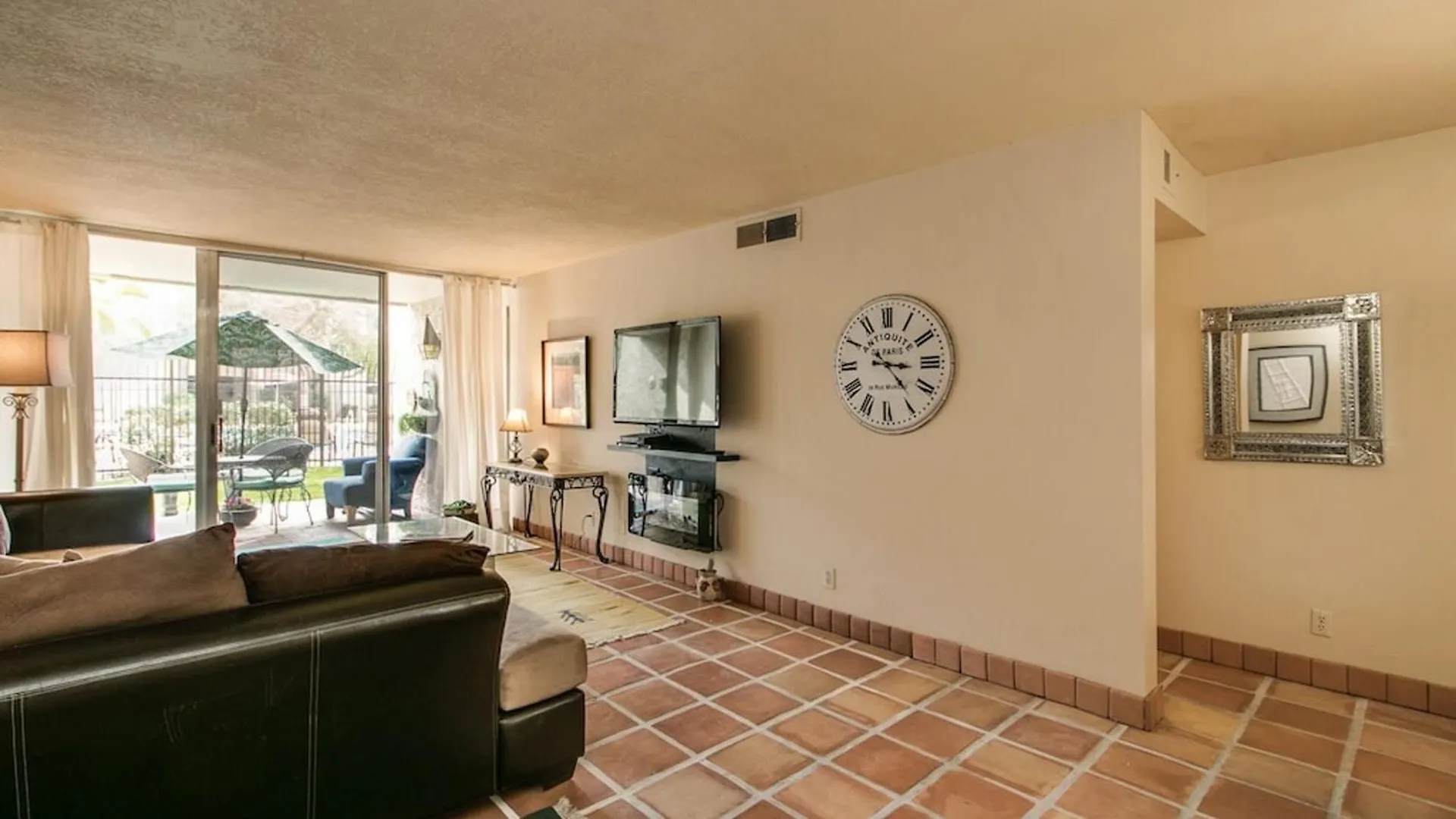 Charming 1-Bdrm Condo Steps To Old Town سكوتسدايل 0*,